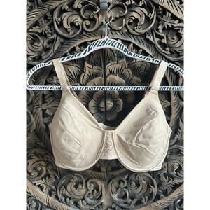 Vanity Fair Women’s Bra 36DD Nude Underwire Lightly Lined Beautiful Benefits